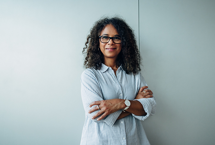 Woman-with-menopause-looks-at-camera