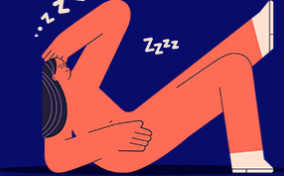 A nude figure is propped up on its elbow with one leg up against a blue background.